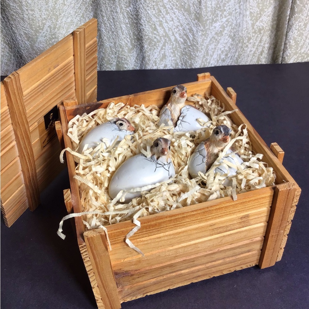 rare Hai Feng Ma sculpture Crate with Hatching Chicks Ward Museum Wildfowl Art - Picture 4 of 4